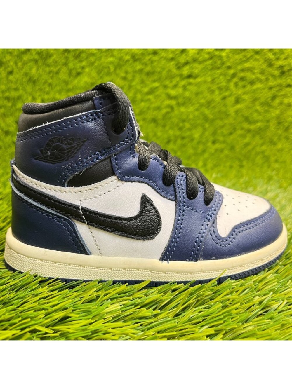 Nike Air Jordan 1 Retro High Toddler Size 7C Blue White Athletic Shoes Sneakers